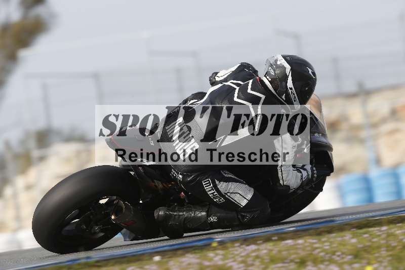 /Archiv-2024/02 29.01.-02.02.2024 Moto Center Thun Jerez/Gruppe schwarz-black/backside